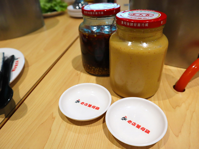 老店薑母雞八德旗艦店,老薑入湯,雞骨熬煮,當天現炒雞肉,溫潤好吃薑母雞/薑母鴨