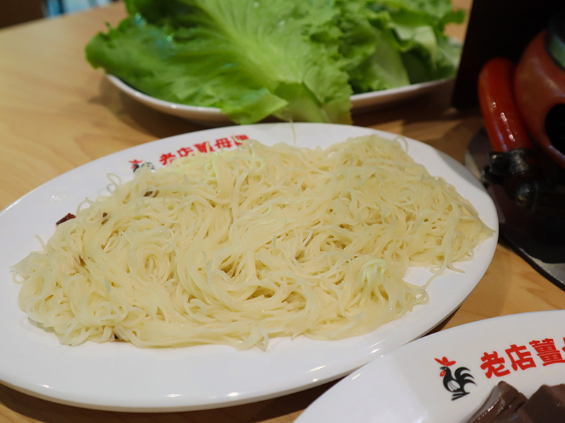 老店薑母雞八德旗艦店,老薑入湯,雞骨熬煮,當天現炒雞肉,溫潤好吃薑母雞/薑母鴨