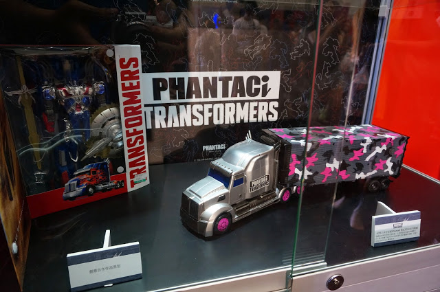 【展覽】2014變形金剛大展(台北場)。衝呀~鋼鎖!!