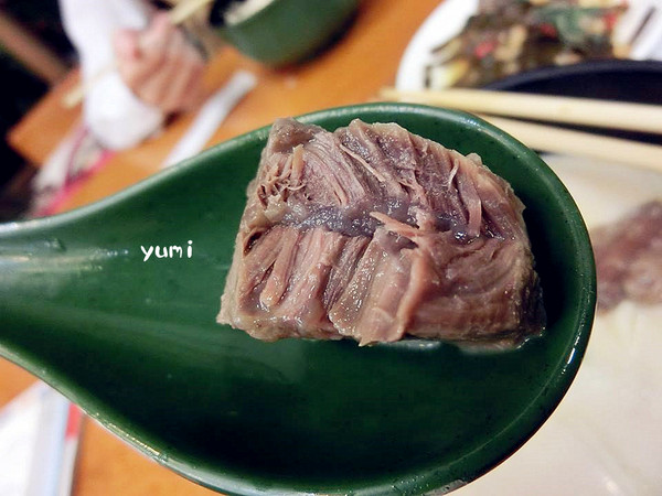 若柳一筋：【台中食記】隱藏台中巷弄美食!？網路高評價~~純乳白湯頭配上手打烏龍麵@若柳一筋