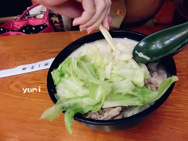 若柳一筋：【台中食記】隱藏台中巷弄美食!？網路高評價~~純乳白湯頭配上手打烏龍麵@若柳一筋