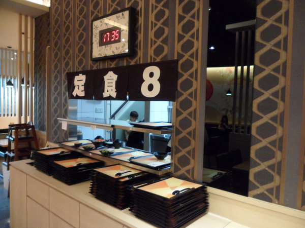 爭鮮定食8(林口店):【新北林口.美食】定食8 ☆ 平價美味生魚片 ☆ 八種定食通通180 爭鮮定食8(林口店):【新北林口.美食】定食8 ☆ 平價美味生魚片 ☆ 八種定食通通180