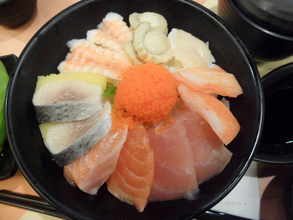 爭鮮定食8(林口店):【新北林口.美食】定食8 ☆ 平價美味生魚片 ☆ 八種定食通通180 爭鮮定食8(林口店):【新北林口.美食】定食8 ☆ 平價美味生魚片 ☆ 八種定食通通180