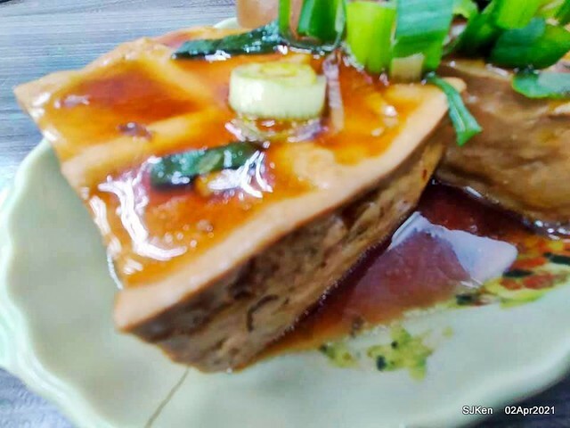 「艋舺夜市豐原清水排骨麵」(Pork Spare Ribs noodle) at Banka night market, Taipei, Taiwan, SJKen, Apr 2, 2021.