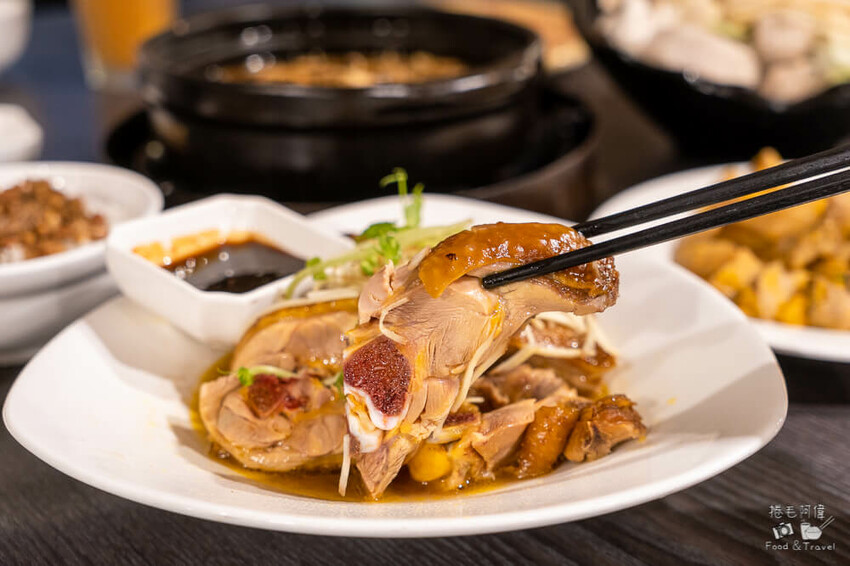 台中新社花海美食!米其林必比登餐廳「菇神」,人氣鍋物 香菇料理必吃。