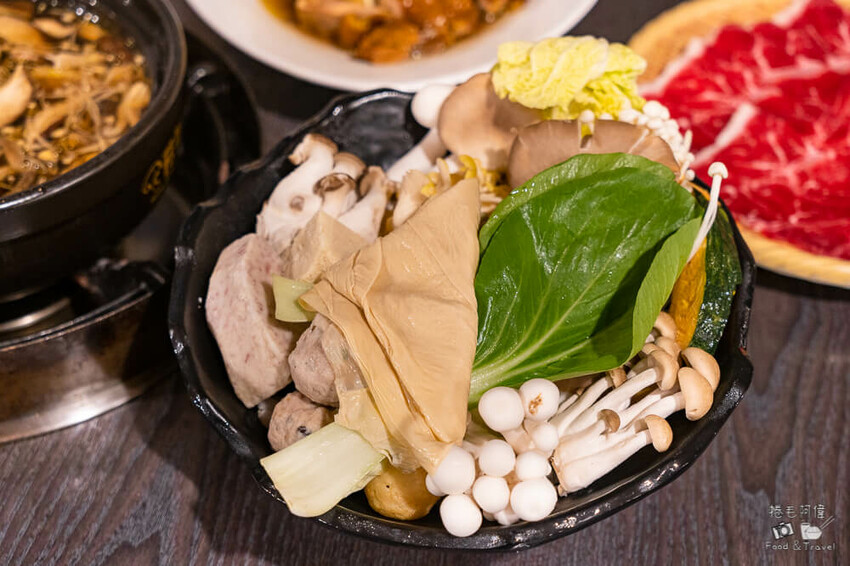 台中新社花海美食!米其林必比登餐廳「菇神」,人氣鍋物 香菇料理必吃。