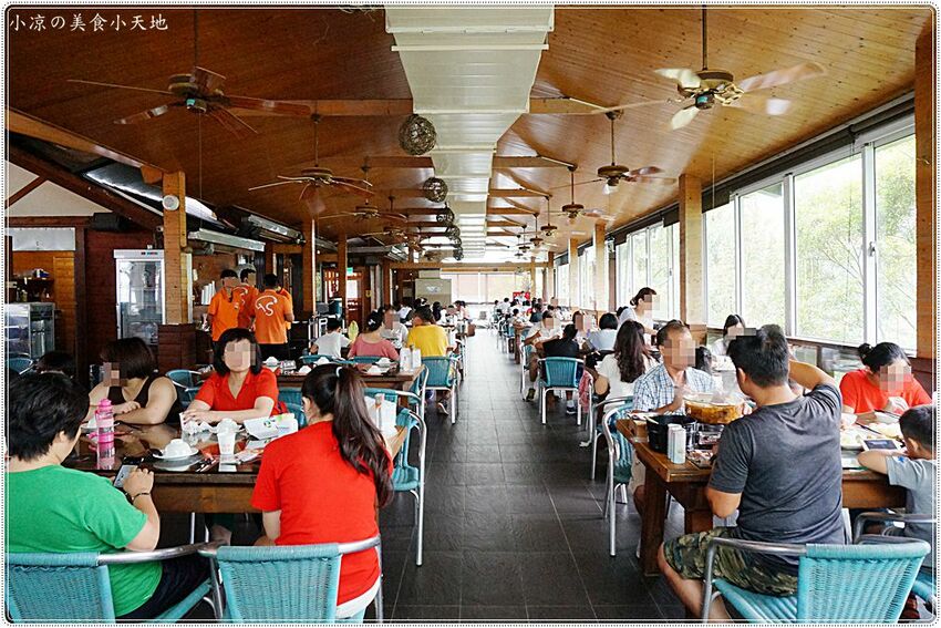 新社菇神觀景複合式餐飲║新社必吃美食，獨創半野生原木冬菇土雞鍋，湯鮮溢清香，還有新品酸筍土雞鍋也大推!