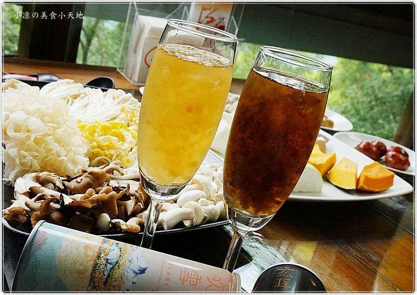 新社菇神觀景複合式餐飲║新社必吃美食，獨創半野生原木冬菇土雞鍋，湯鮮溢清香，還有新品酸筍土雞鍋也大推!