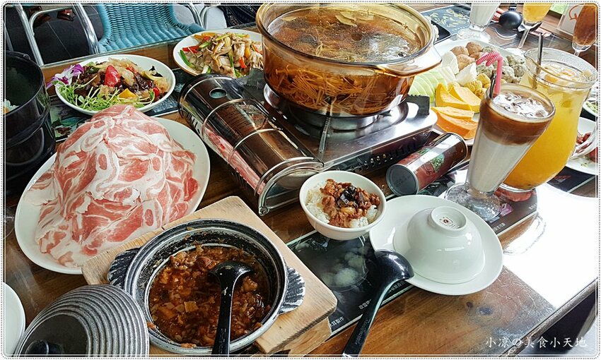 新社菇神觀景複合式餐飲║新社必吃美食，獨創半野生原木冬菇土雞鍋，湯鮮溢清香，還有新品酸筍土雞鍋也大推!