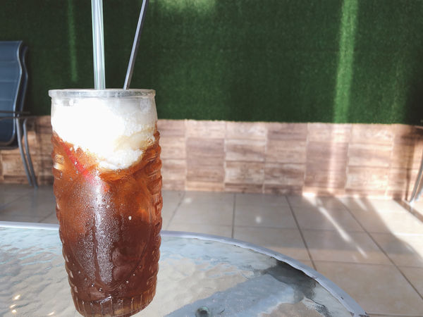 圓圓家愛吃貨-<桃園蘆竹>海灣星空咖啡館,百萬夜景來臨前的美麗夕陽,海平線延伸的海灣美景,網美最愛景觀餐廳