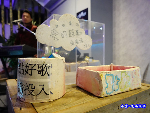 假日晚上歌手駐唱-海灣星空景觀咖啡館 (2).jpg