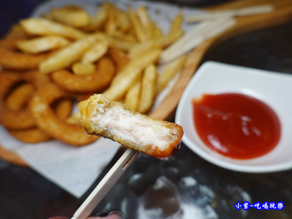 美式炸物拼盤-海灣星空景觀咖啡館  (1).jpg