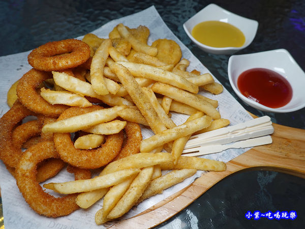 美式炸物拼盤-海灣星空景觀咖啡館  (2).jpg