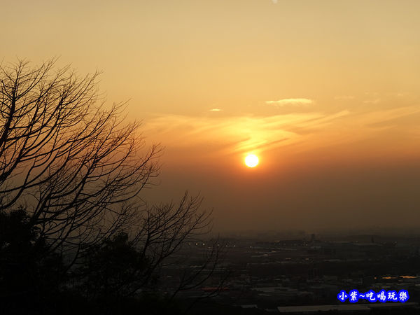 賞夕陽-海灣星空景觀咖啡館 (3).jpg