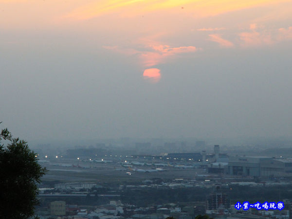 賞夕陽-海灣星空景觀咖啡館 (2).jpg