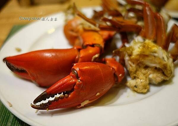 自吃青蟹.jpg