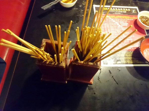 J-BAR 麻辣鍋＆串燒吃到飽：<東區>J-BAR麻辣鍋＆串燒 483吃到飽