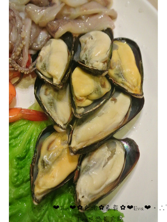 魚霸(內湖店)：【食記】oO。台北 內湖科學園區（內科） 魚霸 Fishbar   現在打卡送鮑魚，生魚片也是Double送哦～。o○。