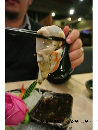 魚霸(內湖店)：【食記】oO。台北 內湖科學園區（內科） 魚霸 Fishbar   現在打卡送鮑魚，生魚片也是Double送哦～。o○。