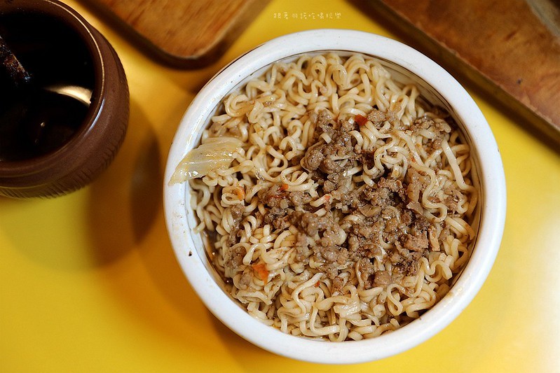 口吅品麻辣臭豆腐平價牛排複合店通化臨江夜市29