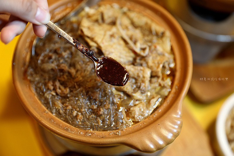 口吅品麻辣臭豆腐平價牛排複合店通化臨江夜市35