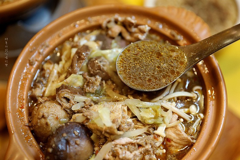 口吅品麻辣臭豆腐平價牛排複合店通化臨江夜市25