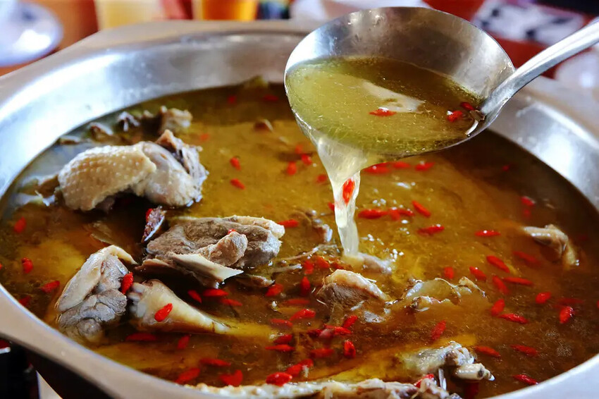 桃園薑母鴨推薦！大鋼盆薑母鴨有夠霸氣！熱炒、特色火鍋料也是必