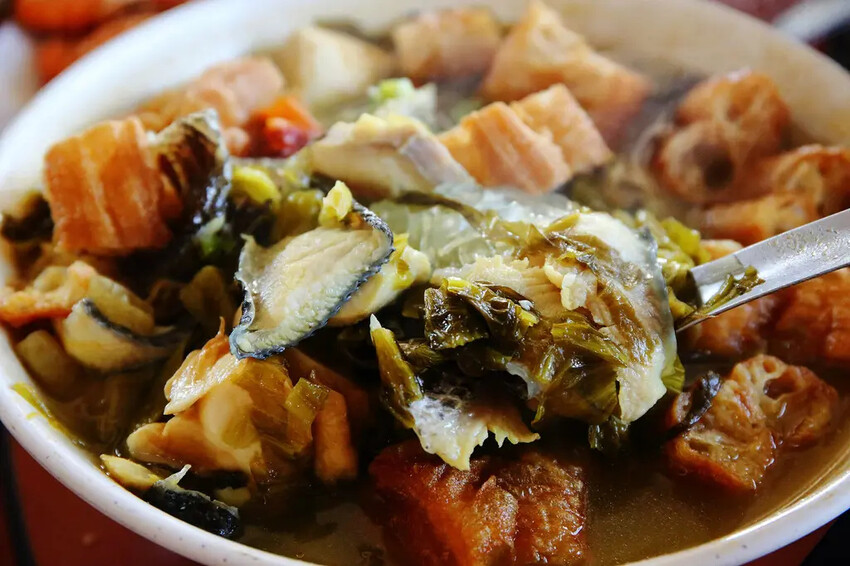 桃園薑母鴨推薦！大鋼盆薑母鴨有夠霸氣！熱炒、特色火鍋料也是必