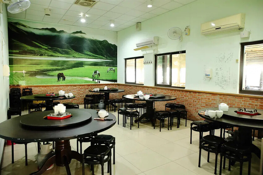 桃園薑母鴨推薦！大鋼盆薑母鴨有夠霸氣！熱炒、特色火鍋料也是必