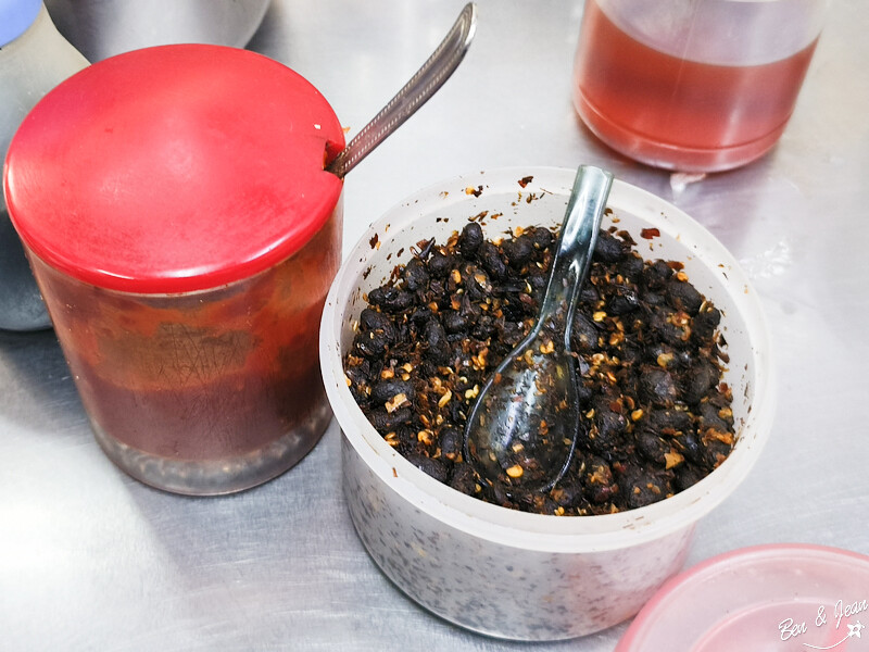 必比登台北車站牛肉麵！70年老店「劉山東牛肉麵」韓國人也來朝聖。