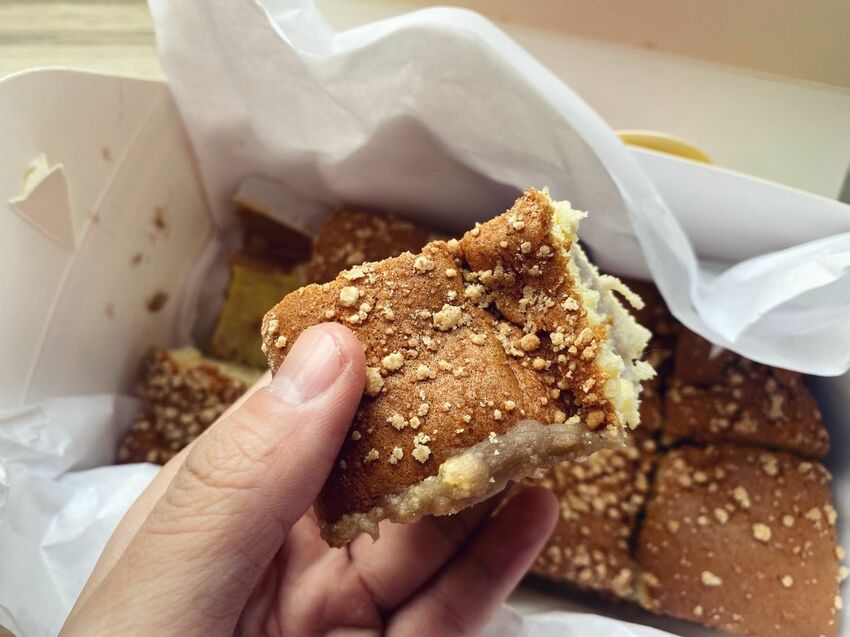 [台南中西區] 必買伴手禮！名東現烤蛋糕！古早味的美味 每天出爐不同口味 ｜內含價目表