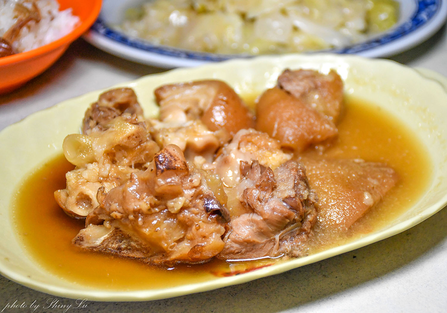 早餐就可以吃魯肉飯跟豬腳了,沒有招牌的隱藏版小吃