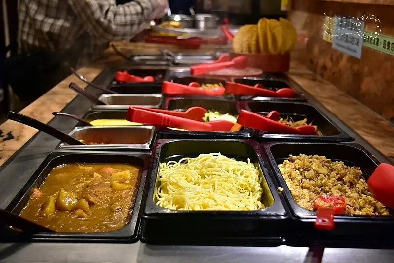 龐德羅莎:沙拉自助吧