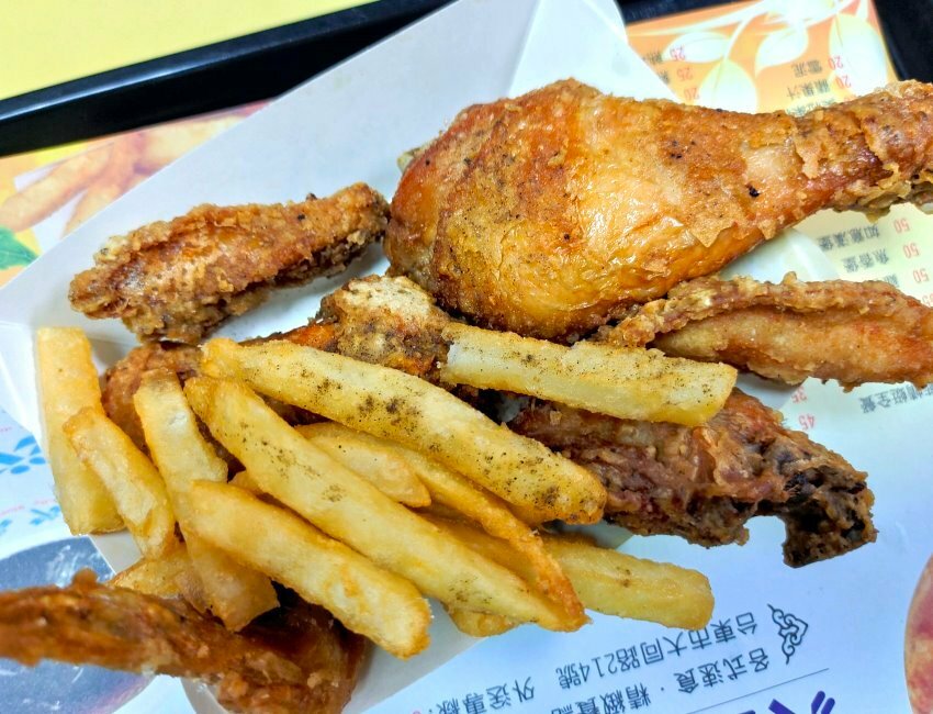 【台東美食】藍蜻蜓速食專賣店．台東超夯排隊人氣名店!