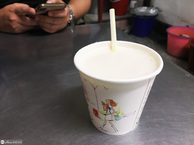 【基隆中正】周家豆漿店(周家蔥油餅) | 米其林漏勾美食 先煎後烤酥脆爆棚 真心羨慕基隆人