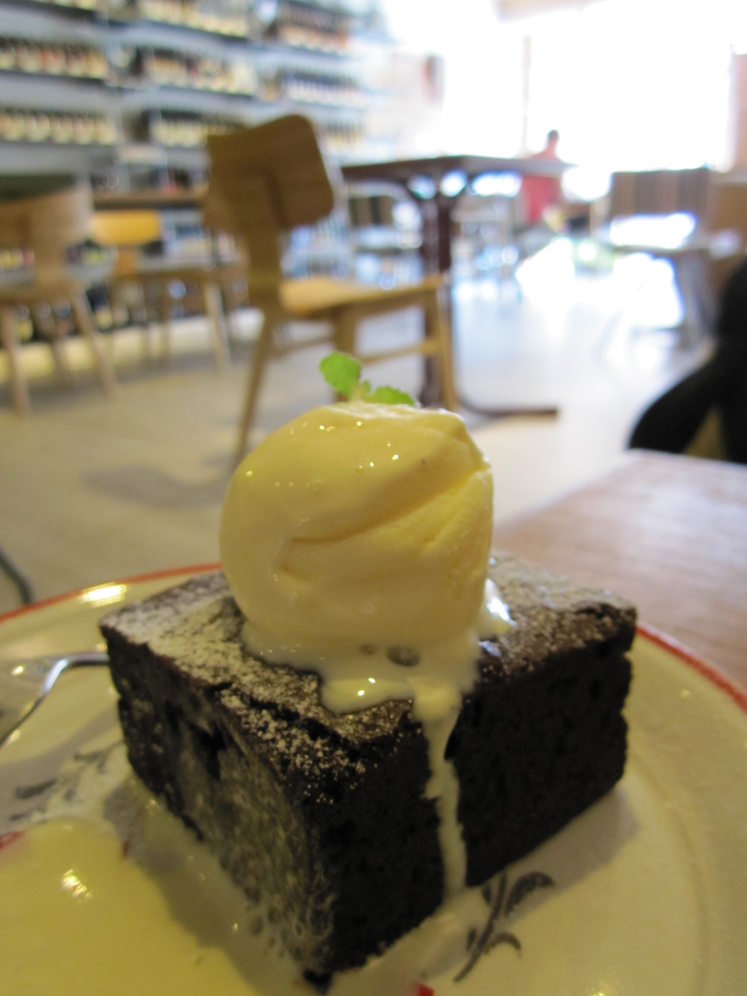 德佈咖啡Debut cafe不再遠的要命了