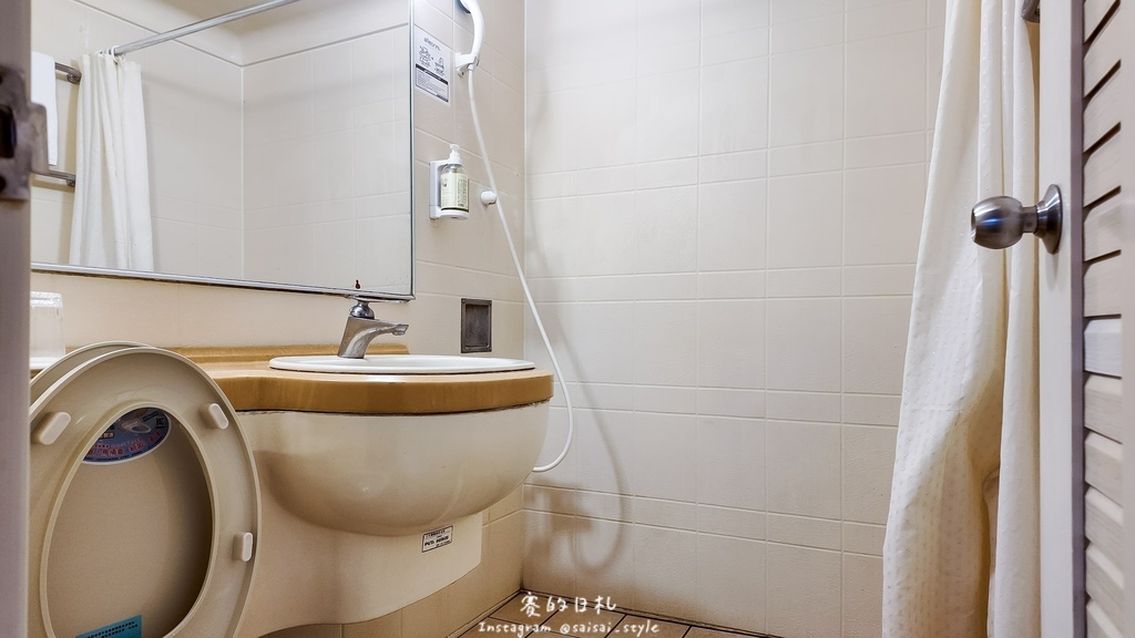 屏東小木屋民宿首選！小墾丁超像童話聚落，出門就是藍天白雲超舒服！