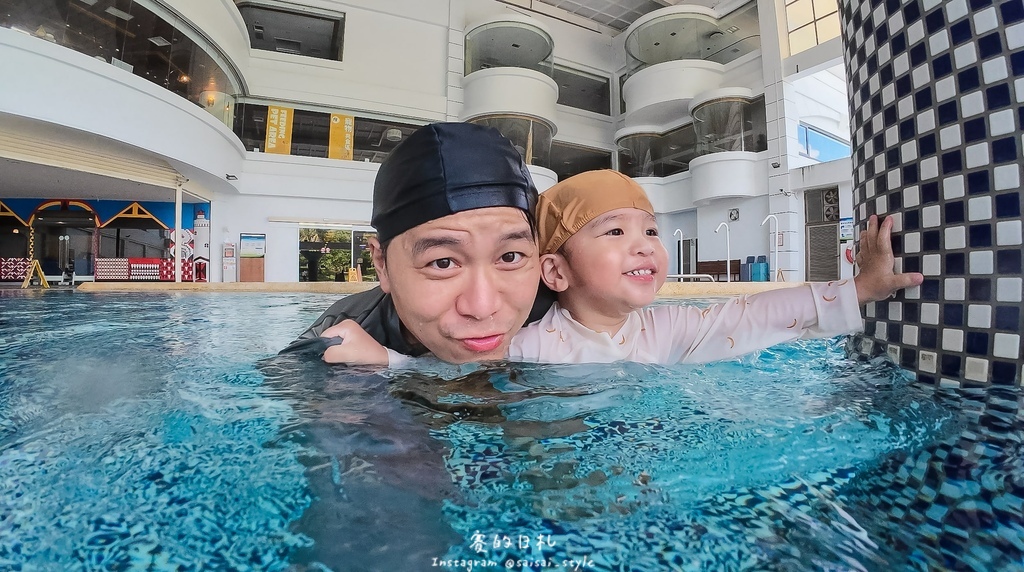 屏東小木屋民宿首選！小墾丁超像童話聚落，出門就是藍天白雲超舒服！