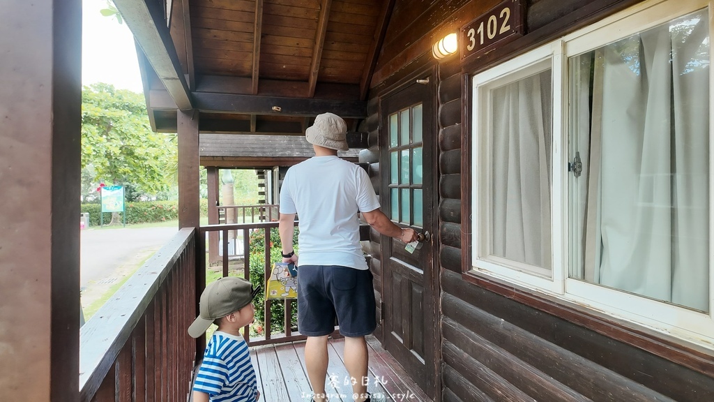屏東小木屋民宿首選！小墾丁超像童話聚落，出門就是藍天白雲超舒服！