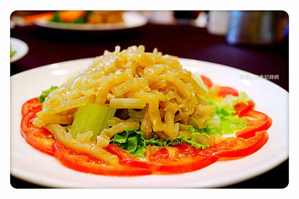 【台北美食】銀翼餐廳 ~ 台北60年老店/點桌菜比較划算❤️邰客好食推薦美食 - 捷運東門站