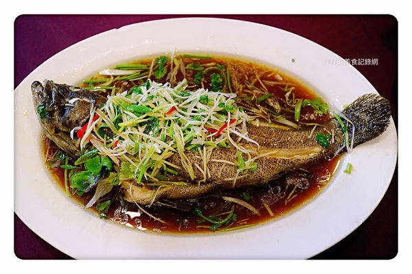 【台北美食】銀翼餐廳 ~ 台北60年老店/點桌菜比較划算❤️邰客好食推薦美食 - 捷運東門站