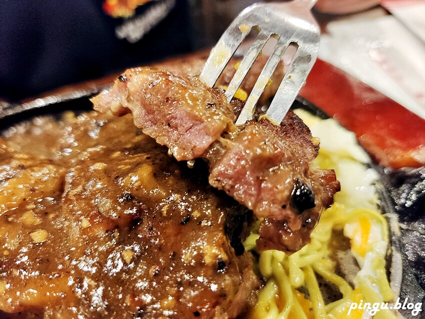 彰化縣員林市彰化美食|慶豐牛排 彰化排隊美食 三十年不變老滋味