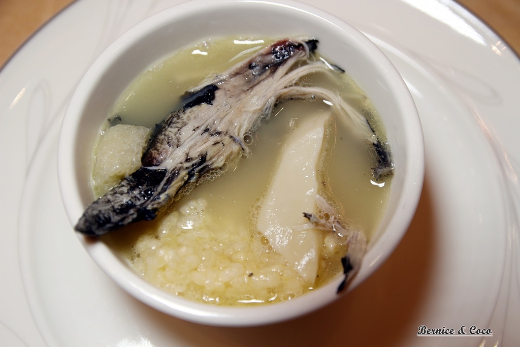 f0985408.jpg f0985408.jpg