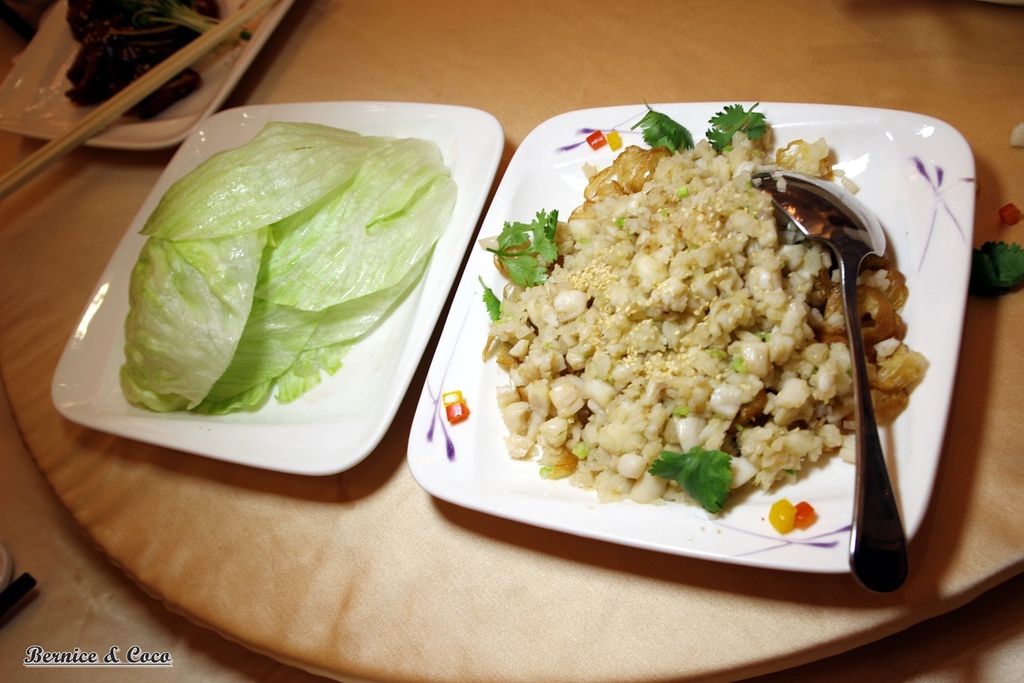 f0988992.jpg f0988992.jpg