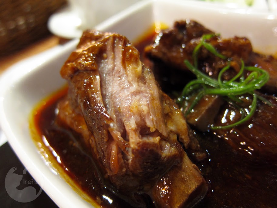 捷運士林站 | 有幸福Cafe ．鹹的蜜糖吐司 / 私房菜色咖啡廳 / 比利時壺經典咖啡