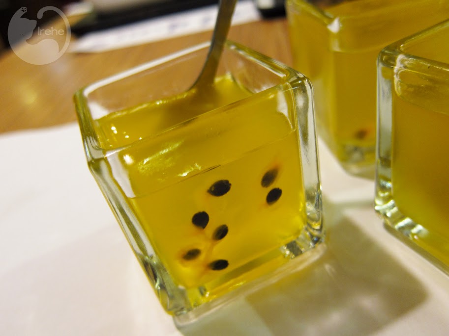 捷運士林站 | 有幸福Cafe ．鹹的蜜糖吐司 / 私房菜色咖啡廳 / 比利時壺經典咖啡