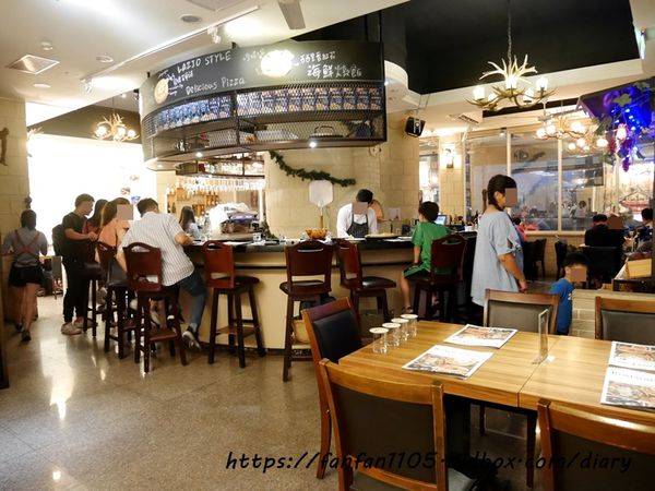 【蘆洲美食】石窯屋 #義式料理 #窯烤披薩 #披薩 #半月烤餅 #義大利燉飯 #義大利麵 (1).JPG