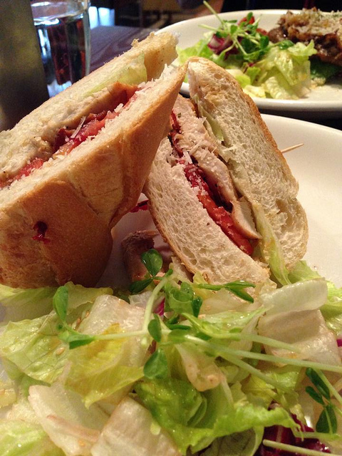 【大安區/忠孝敦化站】C25 cafe- 早午餐 鬆餅 輕食 藝人投資餐廳