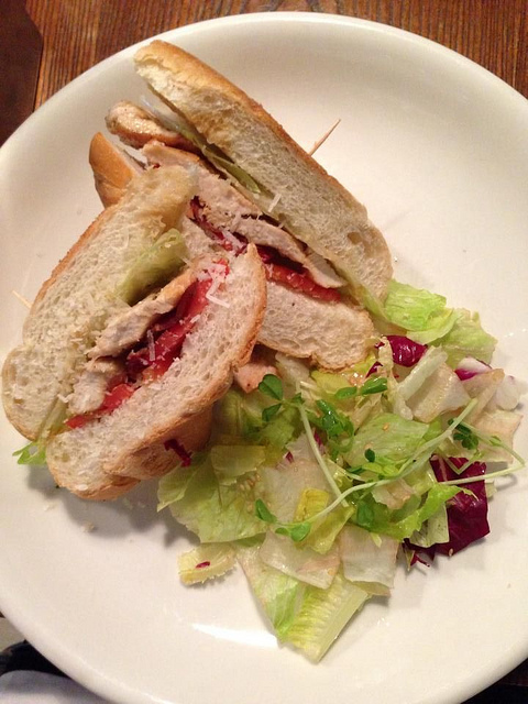 【大安區/忠孝敦化站】C25 cafe- 早午餐 鬆餅 輕食 藝人投資餐廳