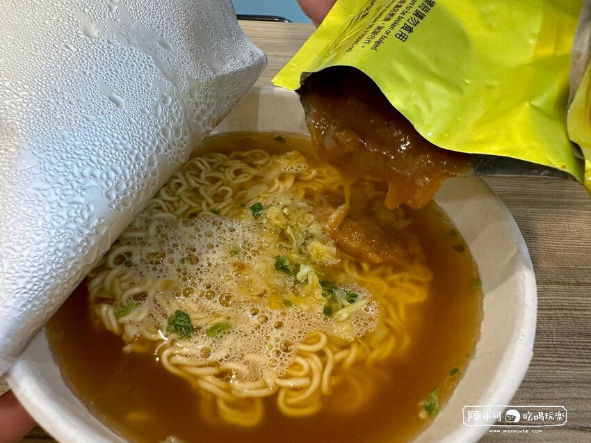 【7-11買泡麵】勝王拉麵推出泡麵好吃嗎？勝王牡蠣雞湯風味拉麵口味推薦！